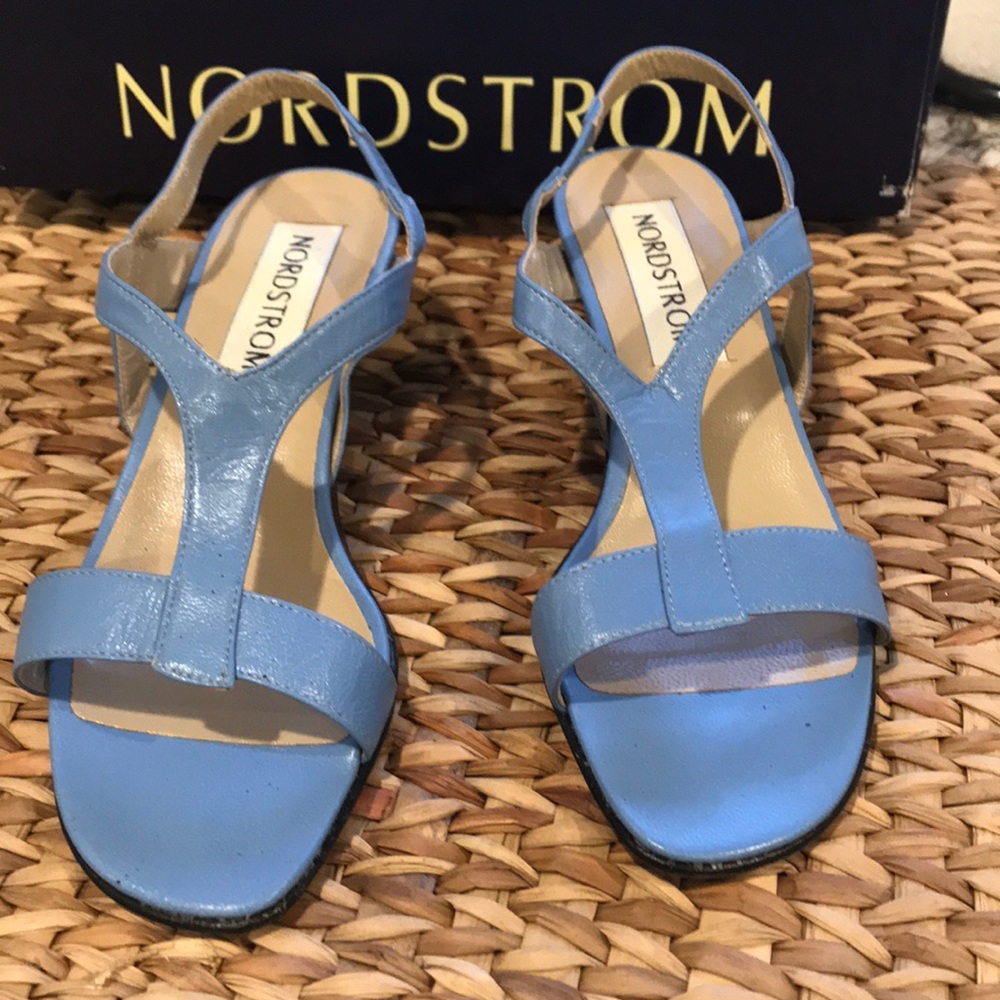 Periwinkle blue sandals vintage unworn